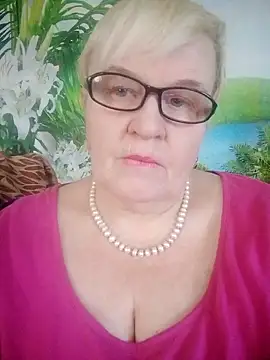 Snapshot of VioletSweet566 chatting on March 8, 7:49 am VioletSweet566 online show from March 8, 7:49 am
