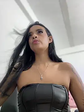 Laura fernandezII online show from February 14, 2:18 am