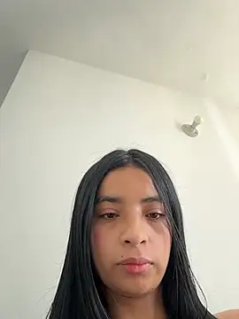 Laura fernandezII online show from November 29, 4:43 pm