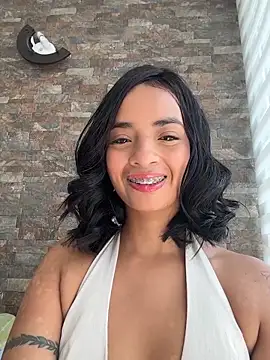 Laura fernandezII online show from March 4, 3:29 pm