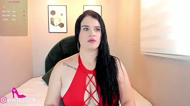 Snapshot of LenaRuiz_ chatting on June 25, 12:09 pm LenaRuiz online show from June 25, 12:09 pm