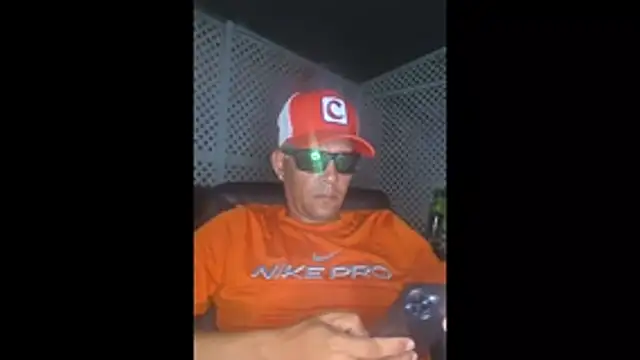 Snapshot of cubano1082 chatting on June 30, 12:55 am cubano1082 online show from June 30, 12:55 am