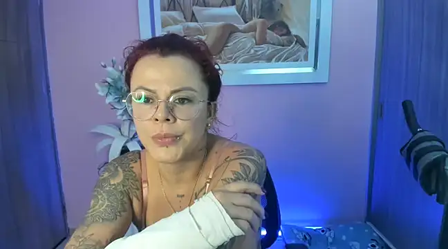 KAROL MILF online show from January 25, 6:35 pm