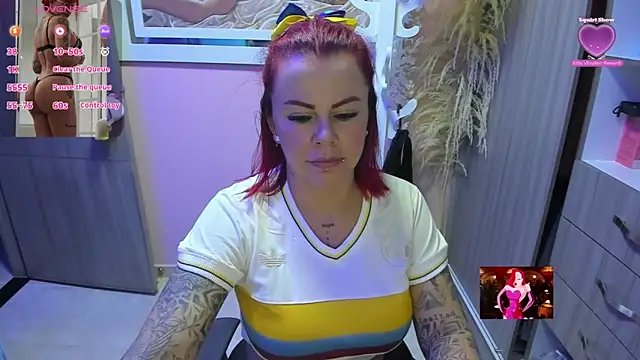 Snapshot of KAROL_MILF chatting on June 24, 12:31 am KAROL MILF online show from June 24, 12:31 am