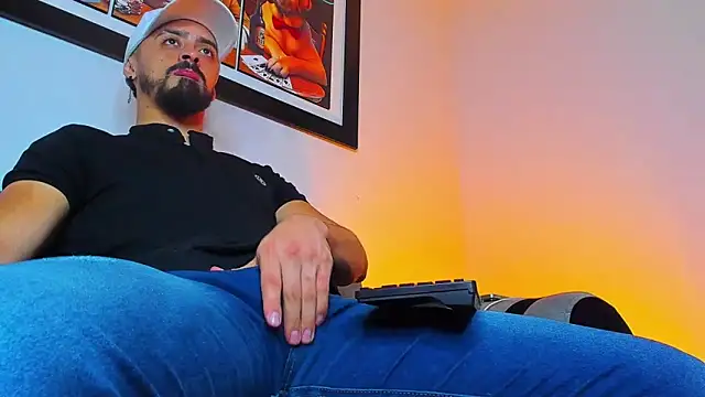 MAXIMUS MASTE3 online show from September 24, 8:01 pm