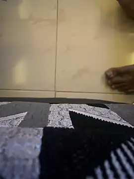 Snapshot of sohamsharma1019 chatting on January 7, 6:35 pm sohamsharma1019 online show from January 7, 6:35 pm