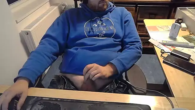 Currycake online show from October 7, 5:43 pm