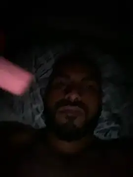 islandvybee55 online show from January 23, 7:43 am