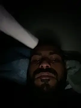 islandvybee55 online show from January 31, 8:32 am