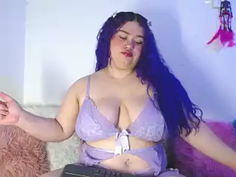 lunitaa0 online show from January 27, 4:09 am