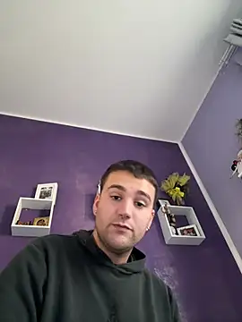 Snapshot of ErPumas126 chatting on December 12, 10:34 am ErPumas126 online show from December 12, 10:34 am