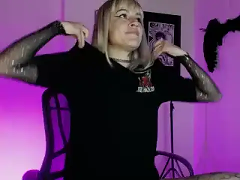 kim jeins11 online show from February 5, 12:10 am