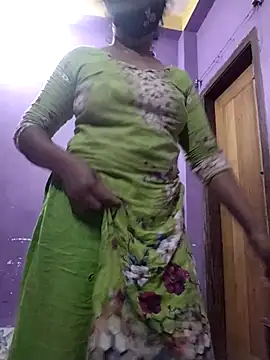 Snapshot of Koyel-Sen chatting on November 4, 3:44 pm Koyel-Sen online show from November 4, 3:44 pm