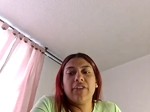 Aprilsmith2 online show from January 5, 9:47 pm