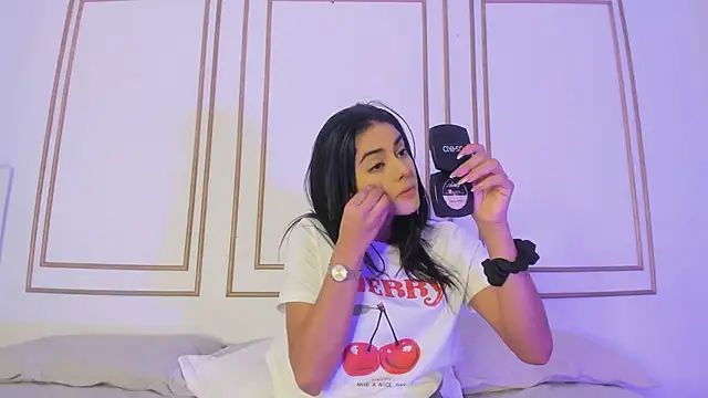 Snapshot of natalia_aguirre1 chatting on February 20, 12:36 pm natalia aguirre1 online show from February 20, 12:36 pm