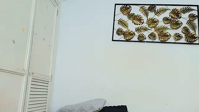 Snapshot of natalia_aguirre1 chatting on September 14, 12:15 pm natalia aguirre1 online show from September 14, 12:15 pm