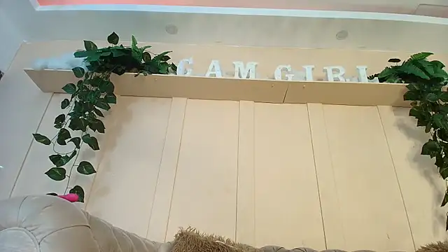 JOCELYN SANTANA1 online show from December 21, 12:01 pm