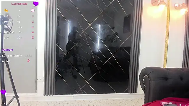 VickyJohnson1 online show from March 3, 8:37 pm