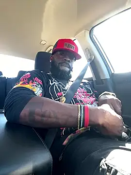 SukItSlo444 online show from January 10, 7:15 pm