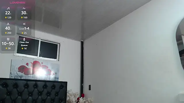 Snapshot of abigail_f00x chatting on May 2, 12:43 pm abigail f00x online show from May 2, 12:43 pm