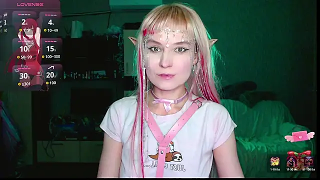 mischellemeow13 online show from December 15, 1:54 am