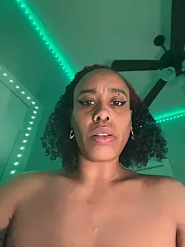 loveluna8 online show from January 16, 4:05 am