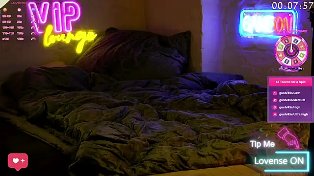 coupleofficial online show from March 11, 12:00 am