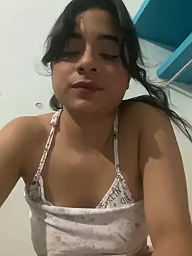 Snapshot of mysteriousgirl20 chatting on February 6, 1:21 pm mysteriousgirl20 online show from February 6, 1:21 pm