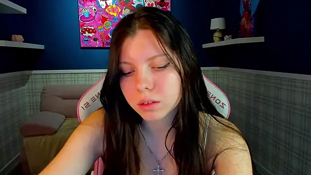 Sandra  Cute online show from December 7, 1:03 am