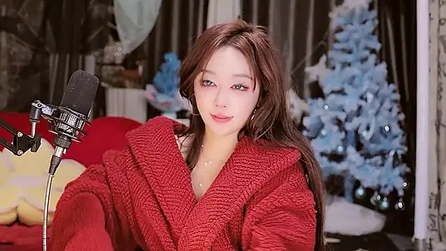 Snapshot of Missy_Nana21 chatting on December 13, 7:10 pm Missy Nana21 online show from December 13, 7:10 pm