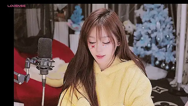 Snapshot of Missy_Nana21 chatting on December 28, 4:20 pm Missy Nana21 online show from December 28, 4:20 pm