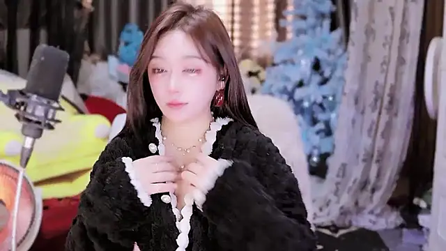 Snapshot of Missy_Nana21 chatting on February 1, 4:33 pm Missy Nana21 online show from February 1, 4:33 pm