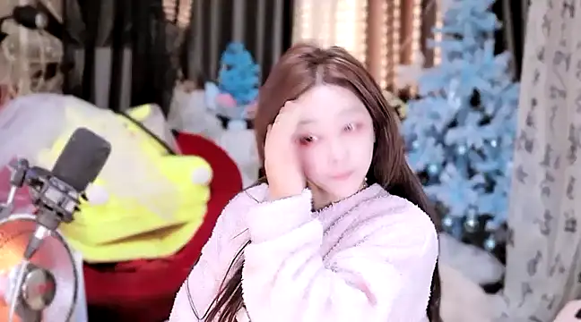 Snapshot of Missy_Nana21 chatting on February 7, 4:35 pm Missy Nana21 online show from February 7, 4:35 pm