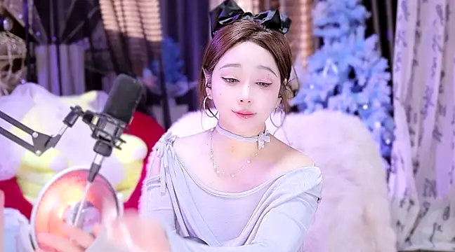 Snapshot of Missy_Nana21 chatting on February 21, 7:32 pm Missy Nana21 online show from February 21, 7:32 pm