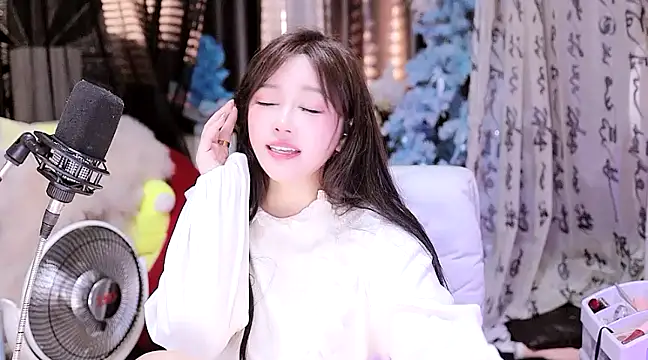 Snapshot of Missy_Nana21 chatting on March 21, 7:24 pm Missy Nana21 online show from March 21, 7:24 pm