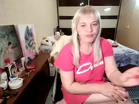 Snapshot of Lia_Laguna77 chatting on July 16, 5:08 pm Lia Laguna77 online show from July 16, 5:08 pm