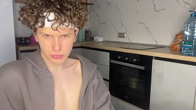 alyx garden online show from March 1, 11:45 am