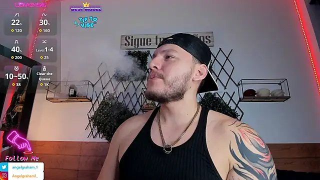 Snapshot of Angelgraham_1 chatting on February 23, 4:59 pm Angelgraham 1 online show from February 23, 4:59 pm