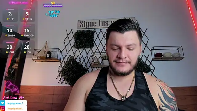 Snapshot of Angelgraham_1 chatting on February 27, 4:29 pm Angelgraham 1 online show from February 27, 4:29 pm