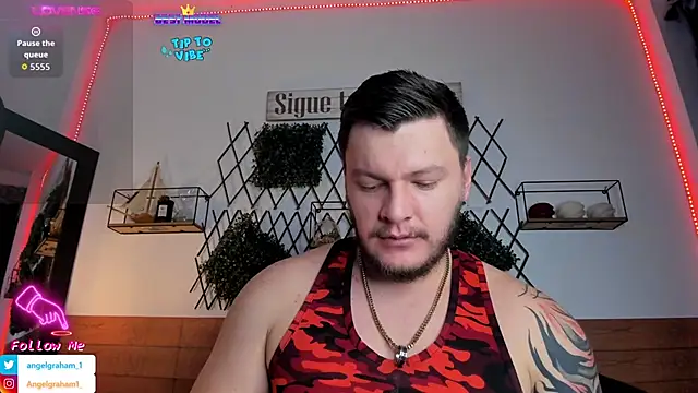 Snapshot of Angelgraham_1 chatting on March 3, 5:08 pm Angelgraham 1 online show from March 3, 5:08 pm