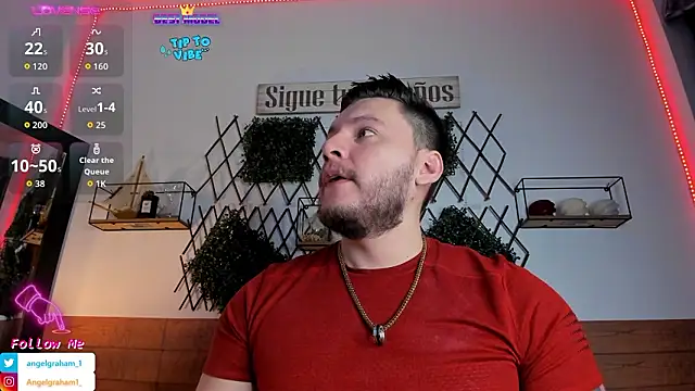 Snapshot of Angelgraham_1 chatting on March 18, 5:05 pm Angelgraham 1 online show from March 18, 5:05 pm