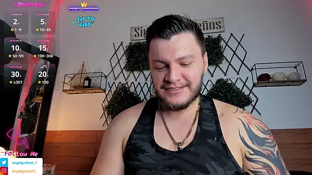 Snapshot of Angelgraham_1 chatting on March 19, 5:17 pm Angelgraham 1 online show from March 19, 5:17 pm