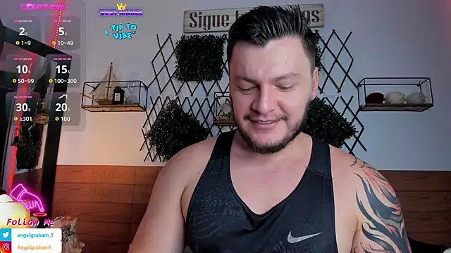 Snapshot of Angelgraham_1 chatting on April 10, 3:39 pm Angelgraham 1 online show from April 10, 3:39 pm