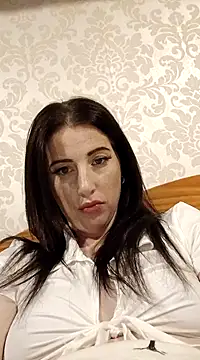 LuLuLover89 online show from January 17, 1:15 am