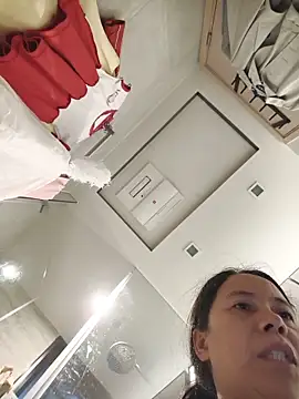 doggiepossession online show from May 17, 9:17 am