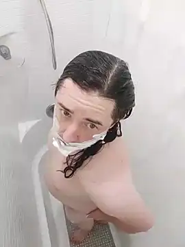 Boo-boo kittyfux online show from April 4, 8:45 am