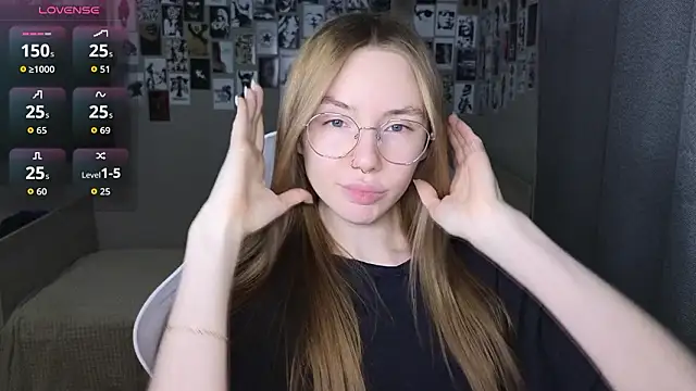 littlevildevil online show from February 20, 11:11 am