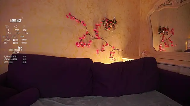 GillianDowdey online show from March 25, 3:12 am