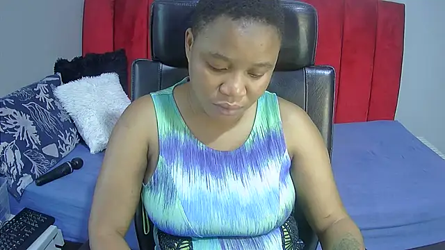 teressax online show from April 21, 4:52 am