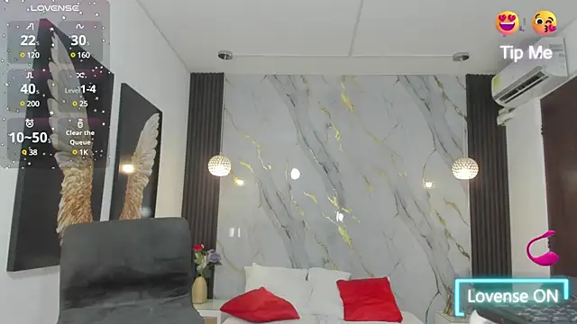 Snapshot of estephany_doll chatting on February 6, 1:54 pm estephany doll online show from February 6, 1:54 pm